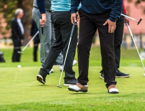 Warum Senioren-Golfer länger Auto fahren dürfen